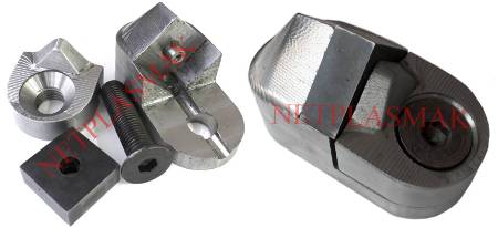 Shredder blade holder